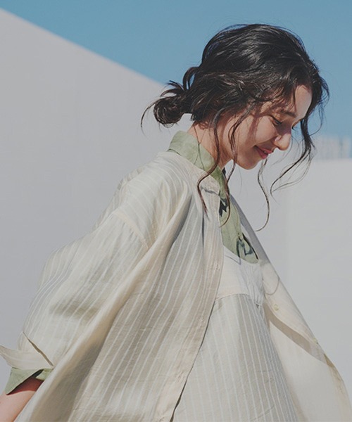 studio CLIP(スタディオクリップ)の「マルチWAYキャミソールセットシャツ(シャツ/ブラウス・レディース・ネイビー/ライトベージュ/オフホワイト・FREE)」の19枚目の写真