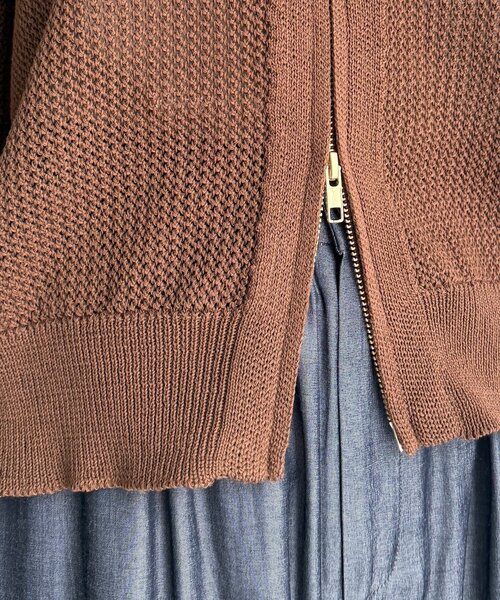 Chez toi(シェトワ)の「【体型カバーも叶う】メッシュジップブルゾン(カーディガン/ボレロ・レディース・ホワイト/ブラウン/ブラック・FREE)」の5枚目の写真