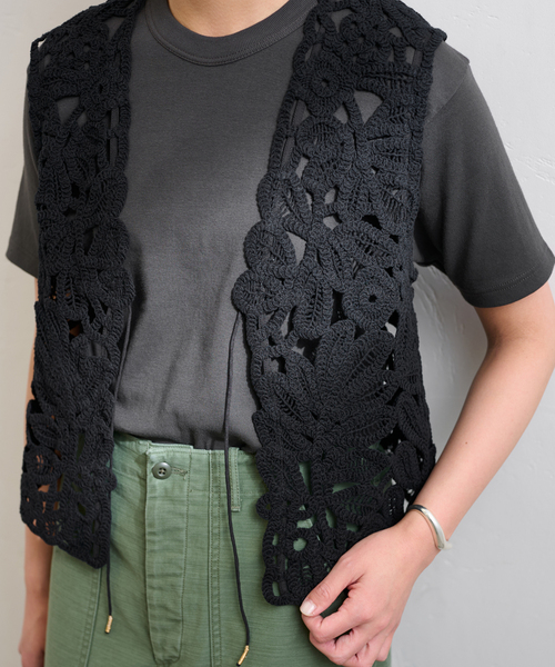 FRAMeWORK（フレームワーク）の「≪追加≫コットンレースエンブロイダリーVEST（その他アウター・レディース・ブラック/アイボリー・FREE）」の16枚目の写真