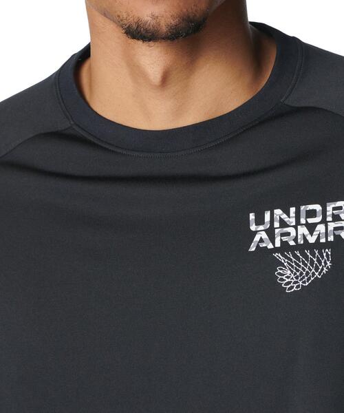 UNDER ARMOUR(アンダーアーマー)の「UAドリーマーズ グラフィック ショートスリーブ Tシャツ(バスケットボール/メンズ)(Tシャツ/カットソー・メンズ・ブラック・S/L/2XL/XL/3XL/M)」の2枚目の写真