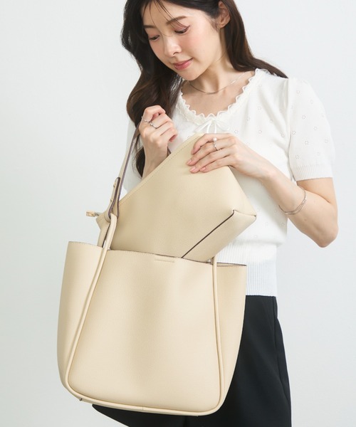 krahe(クレーエ)の「大容量3WAYトートバッグ(インナーポーチ付き) / 肩掛け / A4 / 通勤(トートバッグ・レディース・ベージュ/ブラック/ホワイト・FREE)」の10枚目の写真