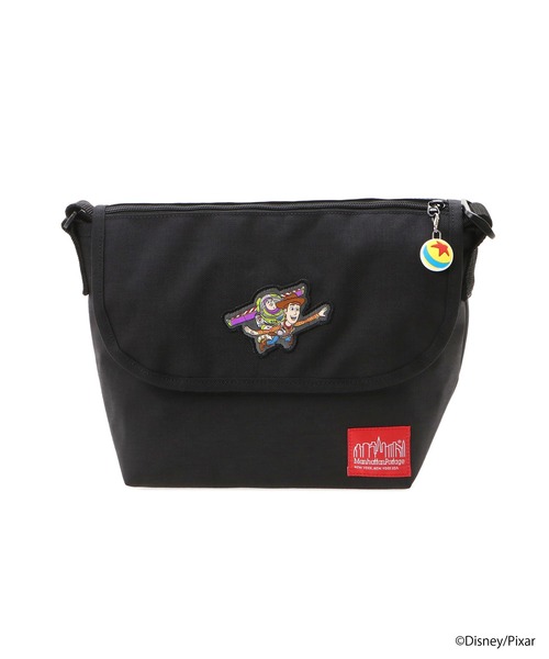 Manhattan Portage(マンハッタンポーテージ)の「Nylon Messenger Bag (SM) FZP MGNT / TOY STORY WOODY - BUZZ LIGHTYEAR(メッセンジャーバッグ・レディース・ブラック・SMALL)」の9枚目の写真