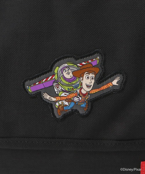 Manhattan Portage(マンハッタンポーテージ)の「Nylon Messenger Bag (SM) FZP MGNT / TOY STORY WOODY - BUZZ LIGHTYEAR(メッセンジャーバッグ・レディース・ブラック・SMALL)」の18枚目の写真