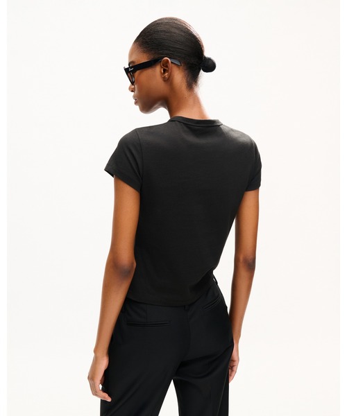 KENZO（ケンゾー）の「'KENZO Tulip' エンブロイダリー スモール フィット Tシャツ イン コットン（Tシャツ/カットソー・レディース・ブラック系その他5・MEDIUM/SMALL/X-SMALL）」の5枚目の写真