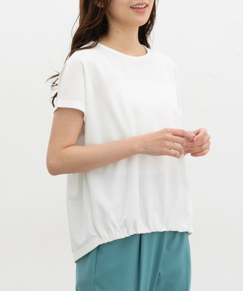 Honeys（ハニーズ）の「【ハニさら・接触冷感・遮熱】裾ギャザートップス（Tシャツ/カットソー・レディース・ベージュ/ブルー/アイボリー/ブラック/イエロー系その他2・L/LL/M）」の8枚目の写真