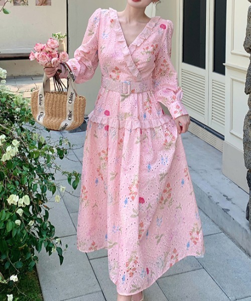LUCPY（ラクピー）の「フラワープリントカシュクールロングワンピース（ワンピース・レディース・ブルー/ホワイト/ピンク・SMALL/MEDIUM/LARGE/X-LARGE）」の9枚目の写真