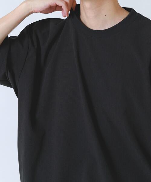 ITEMS URBANRESEARCH(アイテムズ アーバンリサーチ)の「『接触冷感/速乾/イージーケア』WINDY MESH ジップポケットTシャツ(Tシャツ/カットソー・メンズ・チャコールグレー/ブラック/ネイビー・MEDIUM/LARGE/X-LARGE)」の13枚目の写真