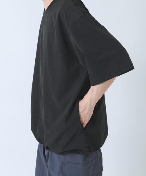 ITEMS URBANRESEARCH(アイテムズ アーバンリサーチ)の「『接触冷感/速乾/イージーケア』WINDY MESH ジップポケットTシャツ(Tシャツ/カットソー・メンズ・チャコールグレー/ブラック/ネイビー・MEDIUM/LARGE/X-LARGE)」の15枚目の写真