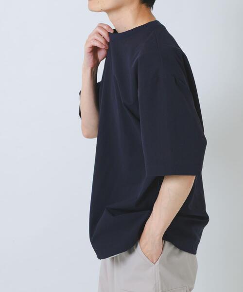 ITEMS URBANRESEARCH(アイテムズ アーバンリサーチ)の「『接触冷感/速乾/イージーケア』WINDY MESH ジップポケットTシャツ(Tシャツ/カットソー・メンズ・チャコールグレー/ブラック/ネイビー・MEDIUM/LARGE/X-LARGE)」の10枚目の写真
