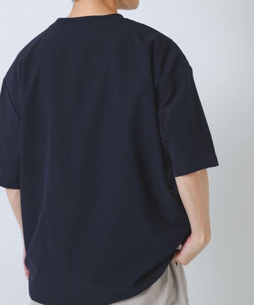 ITEMS URBANRESEARCH(アイテムズ アーバンリサーチ)の「『接触冷感/速乾/イージーケア』WINDY MESH ジップポケットTシャツ(Tシャツ/カットソー・メンズ・チャコールグレー/ブラック/ネイビー・MEDIUM/LARGE/X-LARGE)」の11枚目の写真
