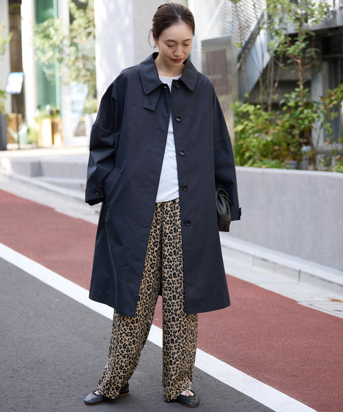 SLOBE IENA（スローブイエナ）の「《WEB限定/追加》ドルマンスリーブコート（ステンカラーコート・レディース・ベージュ/ネイビー・36/38）」の9枚目の写真