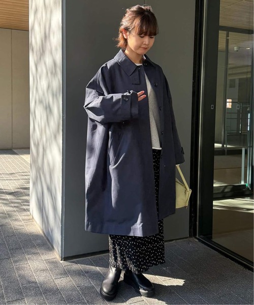 SLOBE IENA(スローブイエナ)の「《WEB限定/追加》ドルマンスリーブコート(ステンカラーコート・レディース・ベージュ/ネイビー・36/38)」の17枚目の写真