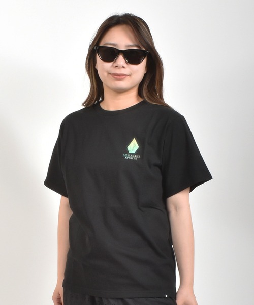 ムラサキスポーツ(ムラサキスポーツ)の「【ムラサキスポーツ限定】MURASAKI ムラサキ × VOLCOM ボルコム 半袖 コラボレーション Tシャツ BG05CU02(Tシャツ/カットソー・レディース・ライトグリーン/ブラック・M/L)」の3枚目の写真