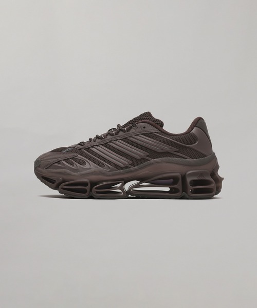 adidas(アディダス)の「MEGARIDE AG KH7123(スニーカー・メンズ・ブラック・24cm)」の1枚目の写真