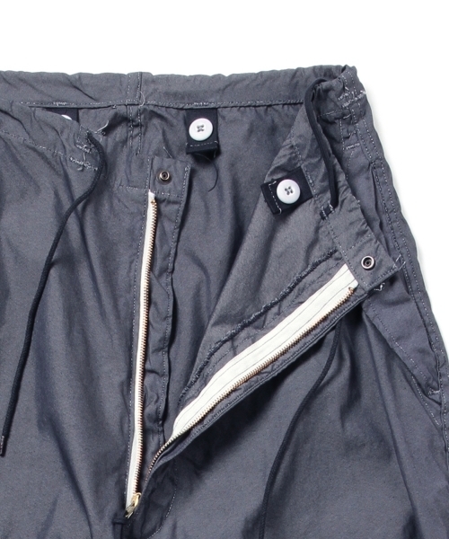 BEAMS BOY（ビームスボーイ）の「BEAMS BOY / DEAD STOCK オーバー パンツ（その他パンツ・レディース・ダークグリーン/ネイビー・X-SMALL）」の15枚目の写真