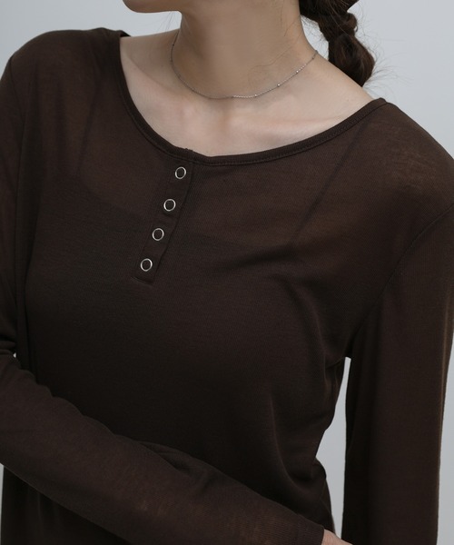 select MOCA（セレクトモカ）の「シアーヘンリーネックロンT（Tシャツ/カットソー・レディース・ホワイト/ブラウン/グレー/ブラック・FREE）」の22枚目の写真