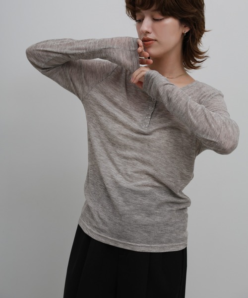 select MOCA（セレクトモカ）の「シアーヘンリーネックロンT（Tシャツ/カットソー・レディース・ホワイト/ブラウン/グレー/ブラック・FREE）」の12枚目の写真