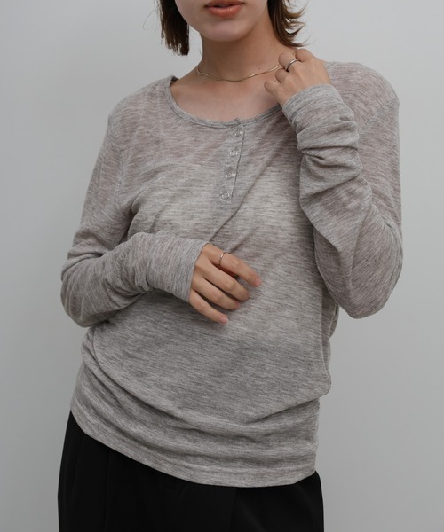 select MOCA（セレクトモカ）の「シアーヘンリーネックロンT（Tシャツ/カットソー・レディース・ホワイト/ブラウン/グレー/ブラック・FREE）」の15枚目の写真