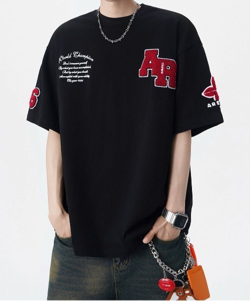 SHEPP(シープ)の「【UNISEX】ビッグシルエット カレッジロゴプリント半袖Tシャツ(Tシャツ/カットソー・レディース・ライトグレー/ブラック・M/L)」の5枚目の写真