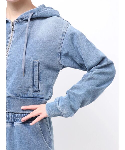 GYDA(ジェイダ)の「GYDA Short カットデニムパーカー(パーカー・レディース・ライトブルー・FREE)」の17枚目の写真