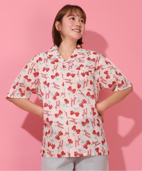 Disney(ディズニー)の「親子お揃い ディズニー チェリー総柄シャツ 1748A(シャツ/ブラウス・レディース・オフホワイト・ユニセックスL/ユニセックスS/ユニセックスM)」の1枚目の写真