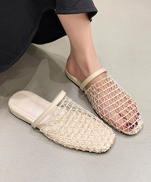 Lace Ladies（レースレディース）の「フィッシュネット ストラップ フラット ミュール サンダル（サンダル・レディース・アイボリー/ブラック・25cm/24.5cm/24cm/23.5cm/23cm/22.5cm）」の2枚目の写真