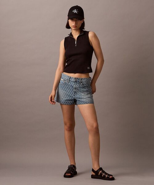 Calvin Klein(カルバン・クライン)の「タンクトップ - ハーフジップノースリーブトップ(タンクトップ・レディース・グレー/ホワイト/ブラック・M/L/S/XS)」の4枚目の写真