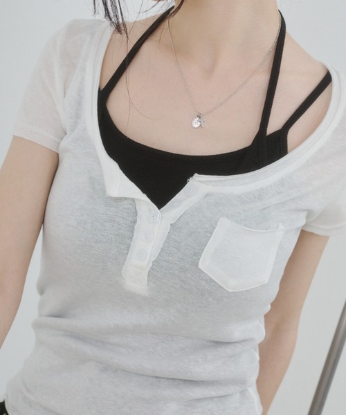 ENVYM(アンビー)の「カットオフヘンリーネックシアートップス(Tシャツ/カットソー・レディース・ブラウン/ホワイト/ブラック・FREE)」の21枚目の写真