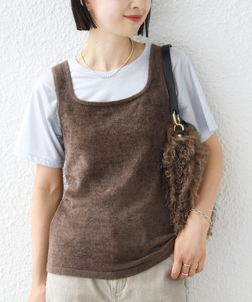 SHIPS(シップス)の「〈手洗い可能〉ミニシャギー 前後 2WAY スクエア ニット タンク(タンクトップ・レディース・ブラック/イエロー/カーキ/ナチュラル・ONE SIZE)」の12枚目の写真