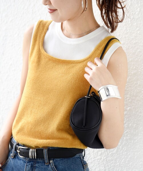 SHIPS(シップス)の「〈手洗い可能〉ミニシャギー 前後 2WAY スクエア ニット タンク(タンクトップ・レディース・ブラック/イエロー/カーキ/ナチュラル・ONE SIZE)」の17枚目の写真