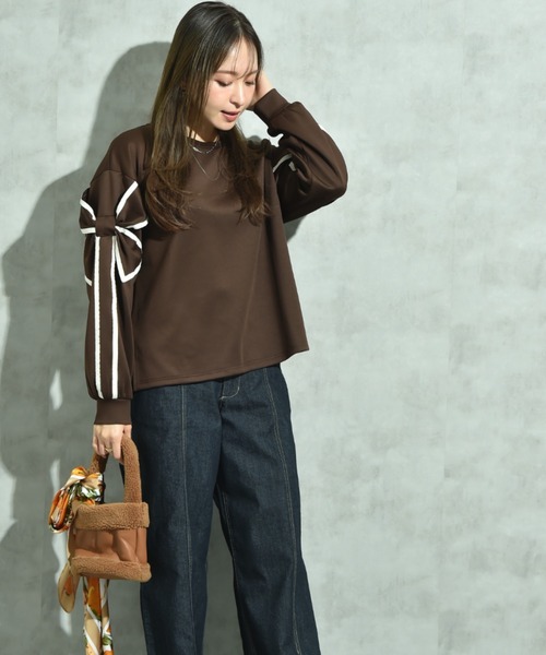 INTERPLANET(インタープラネット)の「袖リボンモチーフデザインプルオーバー(Tシャツ/カットソー・レディース・ブラウン/アイボリー/ブラック・FREE)」の17枚目の写真