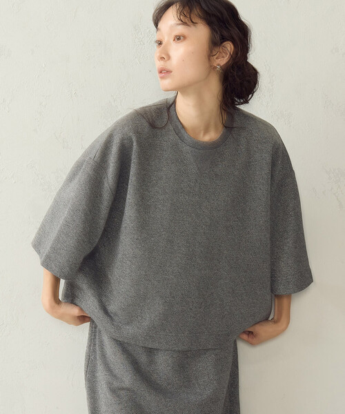 COMME CA ISM(コムサイズム)の「ラメ裏毛 ハーフスリーブスウェット/セットアップ対応(Tシャツ/カットソー・レディース・ライトグレー/チャコール・FREE)」の15枚目の写真