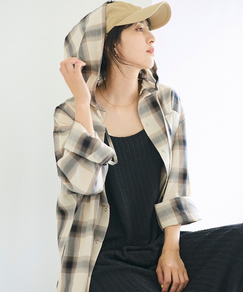 coca(coca)(コカ)の「フード付きチェックシャツ(シャツ/ブラウス・レディース・ネイビー/アイボリー・L/M)」の1枚目の写真