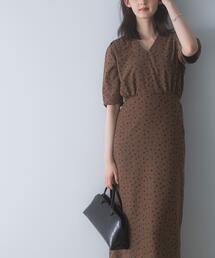 URBAN RESEARCH ROSSO WOMEN（アーバンリサーチ　ロッソ）の「『WEB限定』Vネックストレートフラワープリントワンピース（ワンピース）」