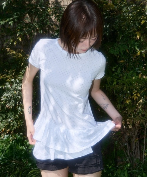 FANCY CLUB(ファンシークラブ)の「FANCY CLUB/ファンシークラブ Frill Layered Dot Tee レイヤード Tシャツ 夏物 夏服(Tシャツ/カットソー・レディース・ホワイト・ONE SIZE)」の4枚目の写真