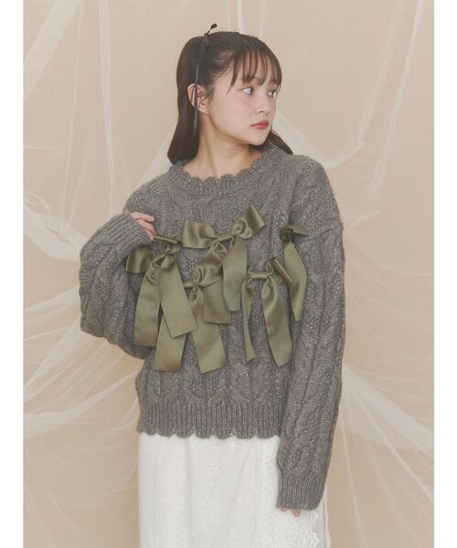 merry jenny(メリージェニー)の「ribbon ribbon knit(ニット/セーター・レディース・カーキ/アイボリー/グレー・FREE)」の13枚目の写真