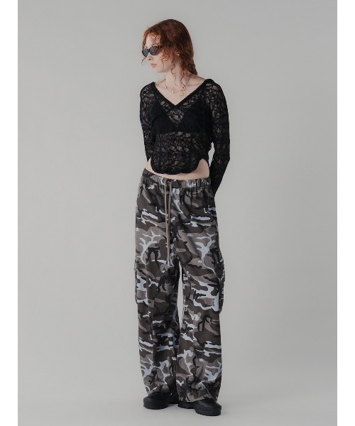 ELCHELE(エルチェレ)の「CAMOUFLAGE CAGO PANTS(デニムパンツ・レディース・グレー/カーキ・38/36)」の15枚目の写真