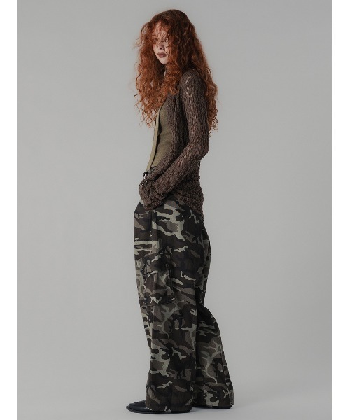 ELCHELE(エルチェレ)の「CAMOUFLAGE CAGO PANTS(デニムパンツ・レディース・グレー/カーキ・38/36)」の5枚目の写真