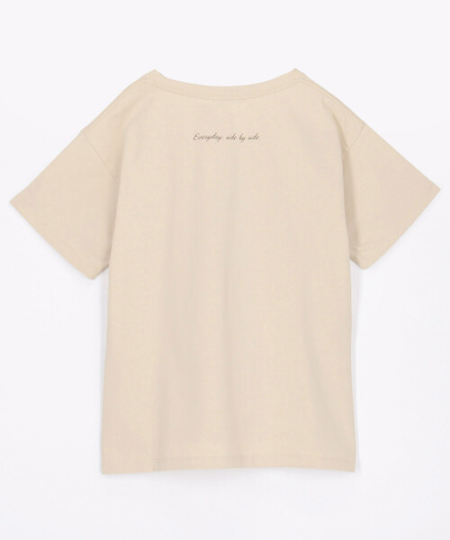 FREAK'S STORE(フリークスストア)の「フォト ロゴTシャツ/グラフィックTシャツ(Tシャツ/カットソー・レディース・チャコールグレー/ベージュ/オフホワイト・フリ-)」の17枚目の写真