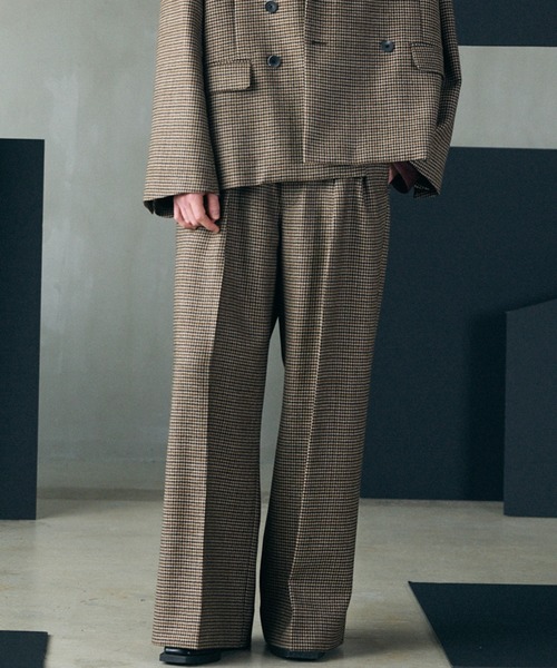 MAISON SPECIAL(メゾンスペシャル)の「《UNISEX》【Italian Dead Stock Fabric】Two-Tuck Prime-Wide Trousers/【イタリアンデッドストックファブリック】2タックプライムワイドスラックス【MAISON SPECIAL/メゾンスペシャル】■セットアップ対応■(スラックス・メンズ・ブラウン/ベージュ/ブラック/ダークネイビー/グレイッシュベージュ/グレー・1/0/2)」の4枚目の写真