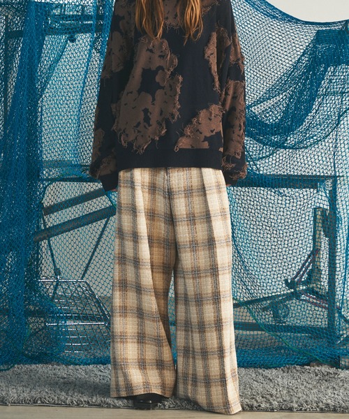 MAISON SPECIAL(メゾンスペシャル)の「《UNISEX》【Italian Dead Stock Fabric】Two-Tuck Prime-Wide Trousers/【イタリアンデッドストックファブリック】2タックプライムワイドスラックス【MAISON SPECIAL/メゾンスペシャル】■セットアップ対応■(スラックス・メンズ・ブラウン/ベージュ/ブラック/ダークネイビー/グレイッシュベージュ/グレー・1/0/2)」の13枚目の写真