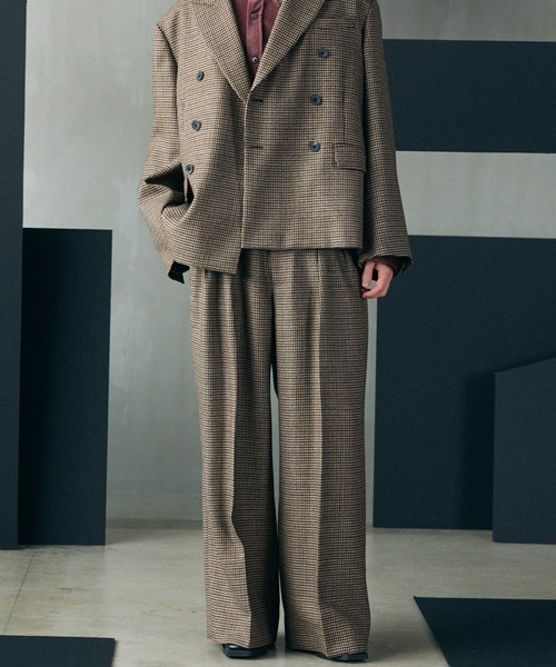 MAISON SPECIAL(メゾンスペシャル)の「《UNISEX》【Italian Dead Stock Fabric】Two-Tuck Prime-Wide Trousers/【イタリアンデッドストックファブリック】2タックプライムワイドスラックス【MAISON SPECIAL/メゾンスペシャル】■セットアップ対応■(スラックス・メンズ・ブラウン/ベージュ/ブラック/ダークネイビー/グレイッシュベージュ/グレー・1/0/2)」の16枚目の写真