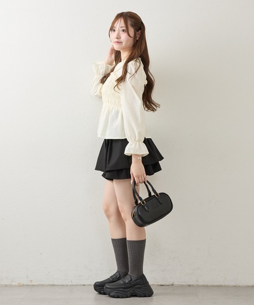 Another Branch olive des olive(アナザーブランチオリーブデオリーブ)の「シャーリングペプラム長袖ブラウス(シャツ/ブラウス・レディース・ブルー/ブラウン/アイボリー/グリーン/ブラック・FREE)」の11枚目の写真