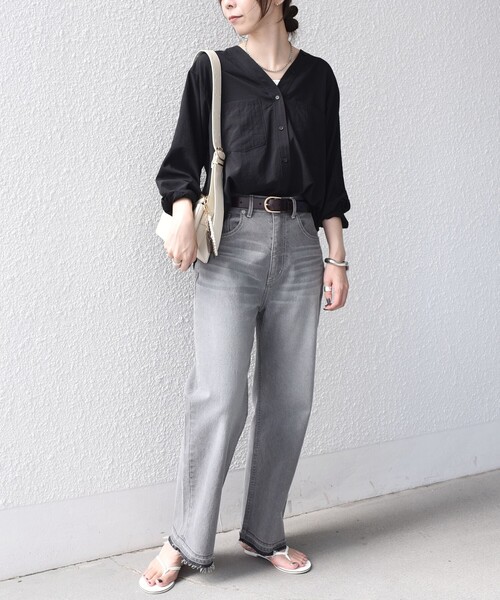 SHIPS Colors（シップス カラーズ）の「SHIPS Colors:〈手洗い可能〉ワッシャー Vネック ポケット シャツ 2（シャツ/ブラウス・レディース・オフホワイト/ブラウン/ワイン/ブラック・ONE SIZE）」の22枚目の写真
