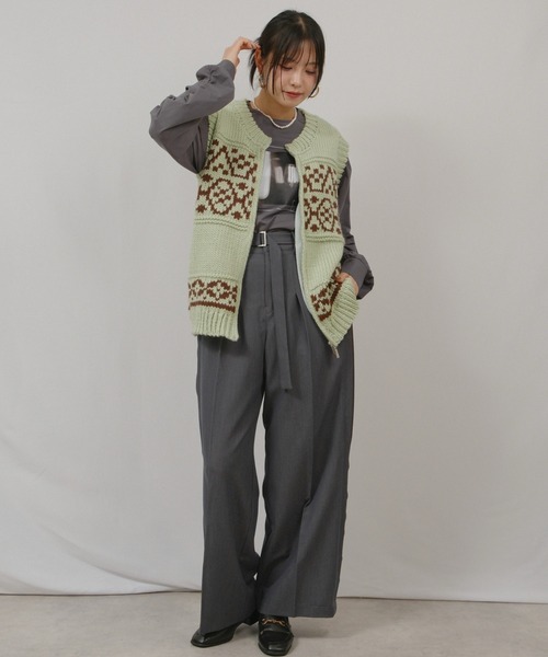 palm RICHE（ポームリシュ）の「チャンキーヤーンニットベスト（ベスト・レディース・チャコールグレー/アイボリー/ミント・M）」の3枚目の写真
