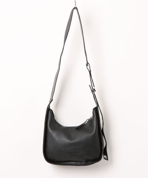 TONE SELECT GOODS(トーンセレクトグッズ)の「urbanfemine./シンプル コンパクト ショルダーバッグ U7662(ショルダーバッグ・レディース・ブラウン/ダークブラウン/ブラック/ホワイト・FREE)」の16枚目の写真