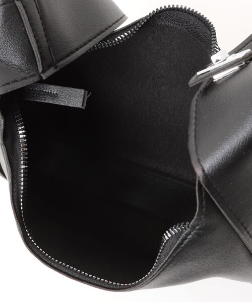 TONE SELECT GOODS(トーンセレクトグッズ)の「urbanfemine./シンプル コンパクト ショルダーバッグ U7662(ショルダーバッグ・レディース・ブラウン/ダークブラウン/ブラック/ホワイト・FREE)」の18枚目の写真