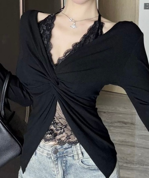 NANEA(ナネア)の「レースキャミレイヤード風トップス(Tシャツ/カットソー・レディース・ブラック/ホワイト/グレー/チャコールグレー・フリー)」の9枚目の写真
