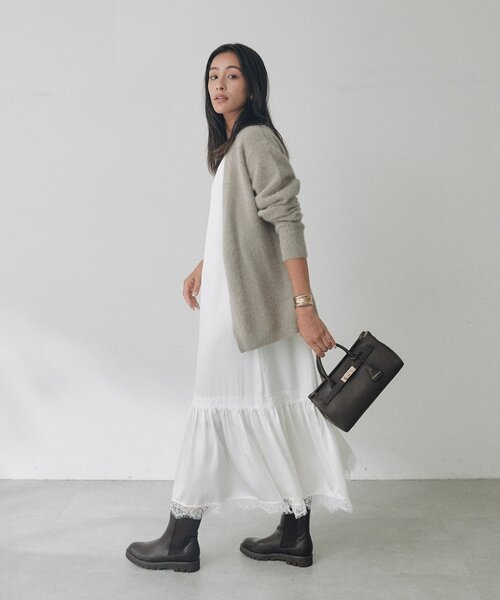 RIVE DROITE(リヴドロワ)の「サテンティアードキャミワンピース(秋服/冬服)(ワンピース・レディース・ブラック/オフホワイト・FREE)」の5枚目の写真