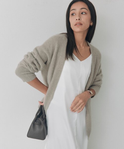 RIVE DROITE(リヴドロワ)の「サテンティアードキャミワンピース(秋服/冬服)(ワンピース・レディース・ブラック/オフホワイト・FREE)」の7枚目の写真